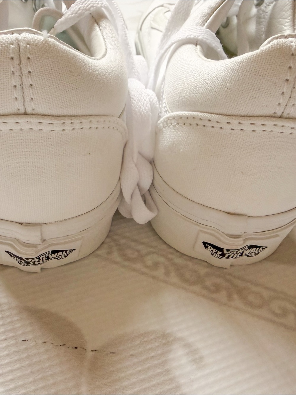Vans White Canvas Low-Top Sneakers with Red Logo Tag - Picture 5 of 9